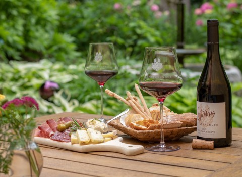 Tiefenbrunner_Bistro Castel Turmhof_Hofstattbrettl Tiefenbrunner_Bistro Castel Turmhof_Hofstattbrettl