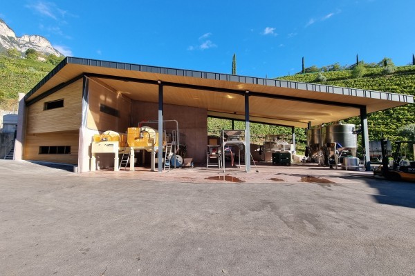 La nuova ala della cantina vista dall'esterno_2020 La nuova ala della cantina vista dall'esterno_2020